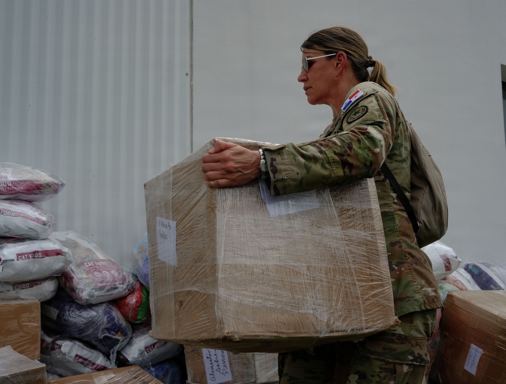 U.S. Army Soldiers Assist Panamanian Partners with Humanitarian Aid Distribution