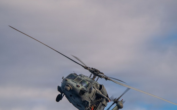 USS Boxer, 11th MEU Conduct Flight Operations