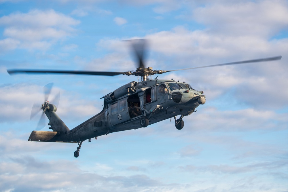USS Boxer, 11th MEU Conduct Flight Operations