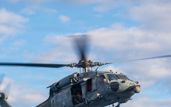 USS Boxer, 11th MEU Conduct Flight Operations