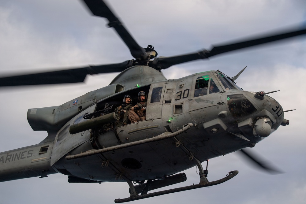 USS Boxer, 11th MEU Conduct Flight Operations