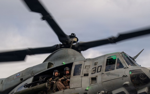 USS Boxer, 11th MEU Conduct Flight Operations