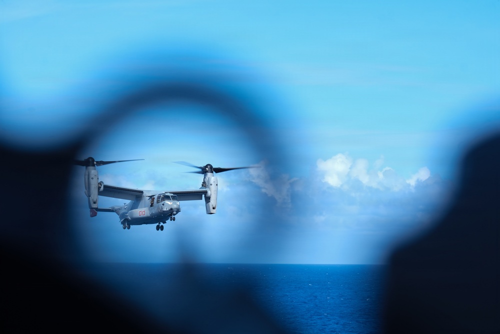 USS Boxer, USS Portland, USS John L. Canley Conduct Sailing in Formation
