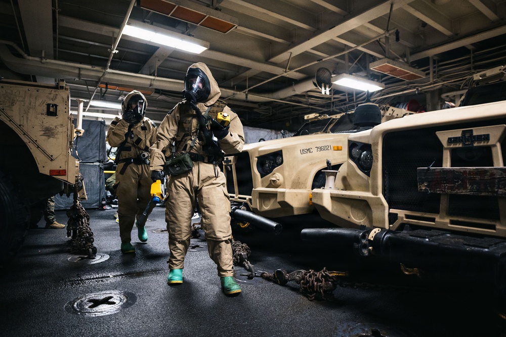 11th MEU Marines, Sailors Conduct CBRN Sensitive Site Exploitation Exercise Aboard USS Boxer