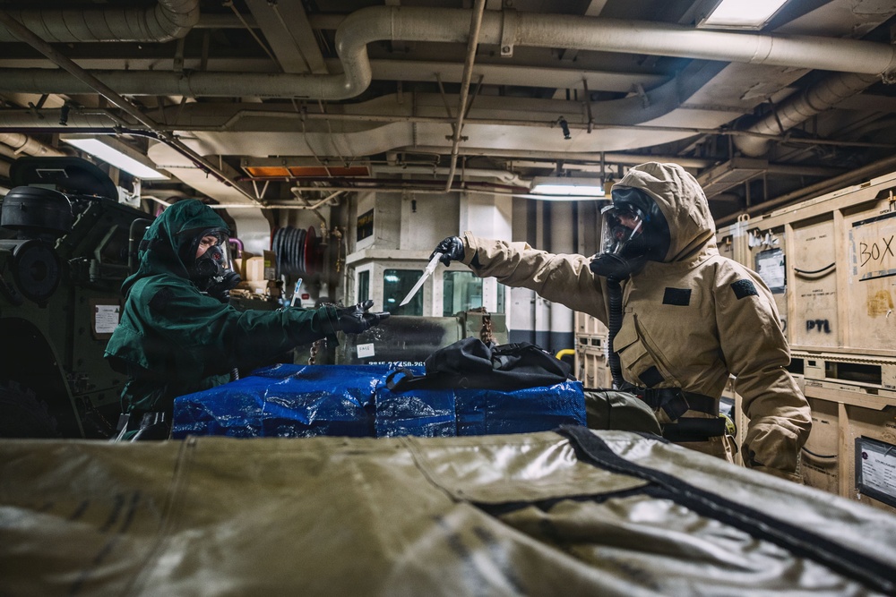 11th MEU Marines, Sailors Conduct CBRN Sensitive Site Exploitation Exercise Aboard USS Boxer