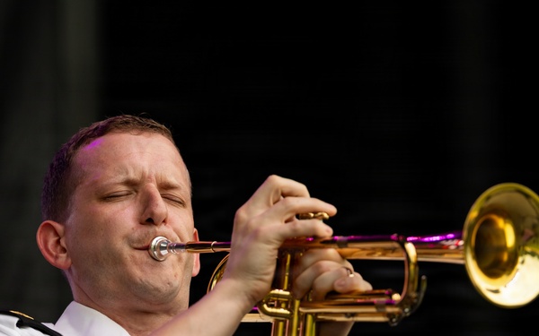 The U.S. Army Blues perform at the Great American State Fair