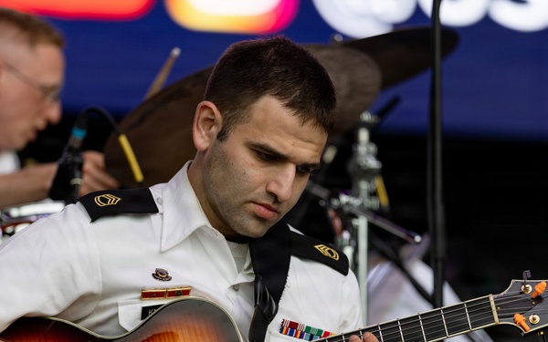The U.S. Army Blues perform at the Great American State Fair