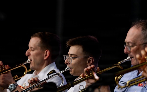 The U.S. Army Blues perform at the Great American State Fair