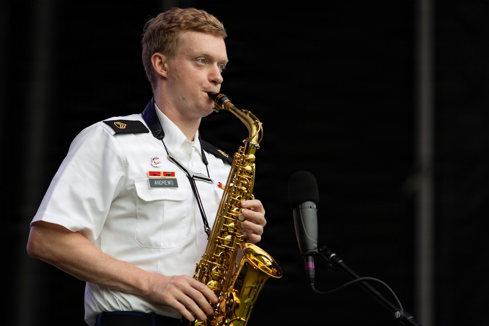 The U.S. Army Blues perform at the Great American State Fair