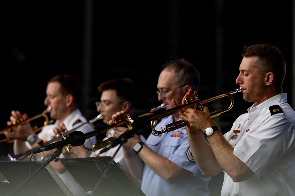 The U.S. Army Blues perform at the Great American State Fair