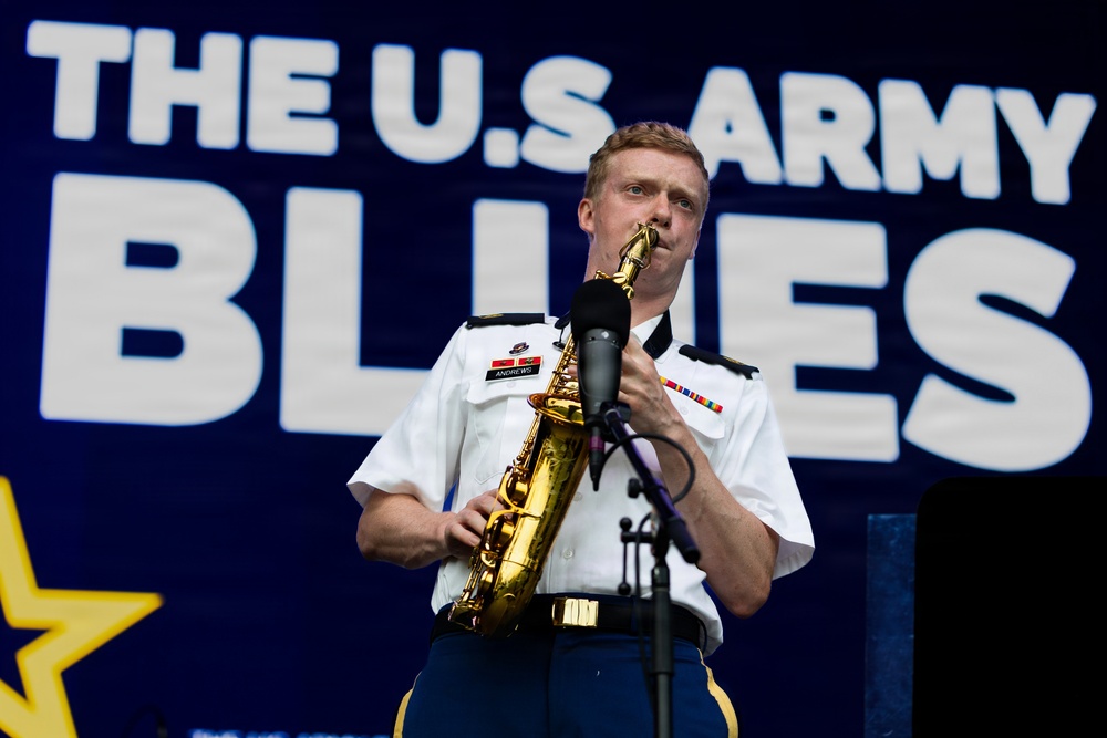 The U.S. Army Blues perform at the Great American State Fair