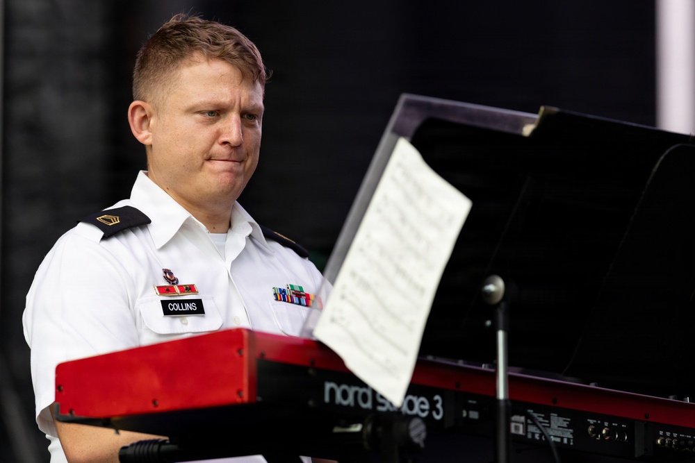 The U.S. Army Blues perform at the Great American State Fair