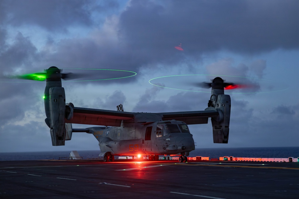 USS Kearsarge Conducts Flight Operations