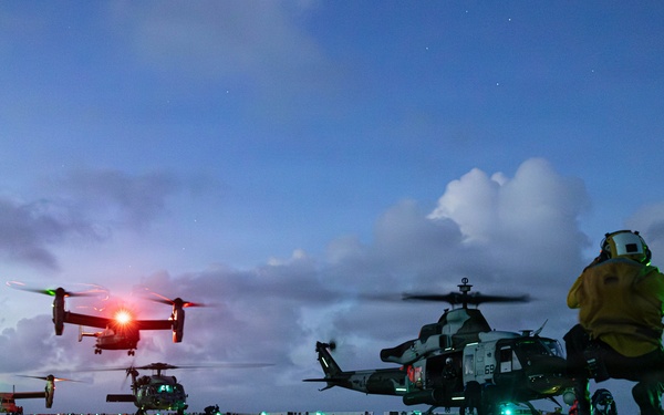 USS Kearsarge Conducts Flight Operations