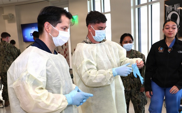 Navy nurses, corpsmen hone readiness at USNH Guam Skills Fair