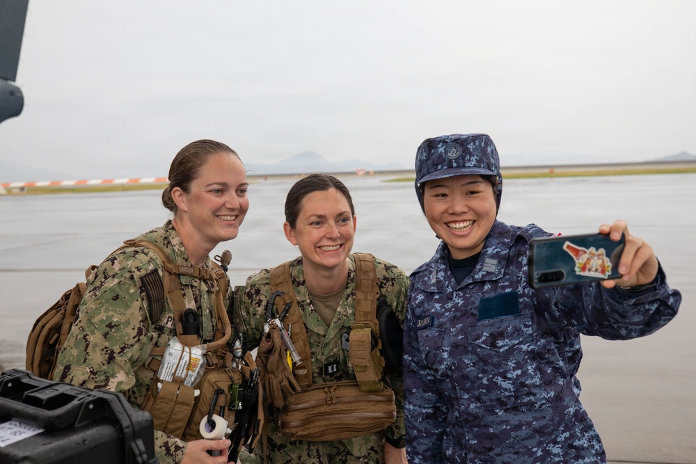 U.S. Navy conducts bilateral casualty evacuation exercise in support of Valiant Shield