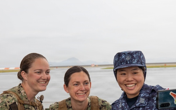 U.S. Navy conducts bilateral casualty evacuation exercise in support of Valiant Shield