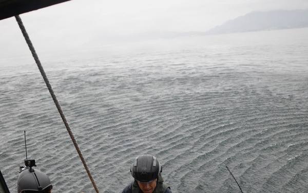 U.S. Navy conducts bilateral casualty evacuation exercise in support of Valiant Shield