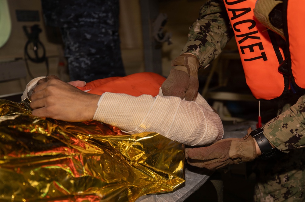 U.S. Navy conducts bilateral casualty evacuation exercise in support of Valiant Shield
