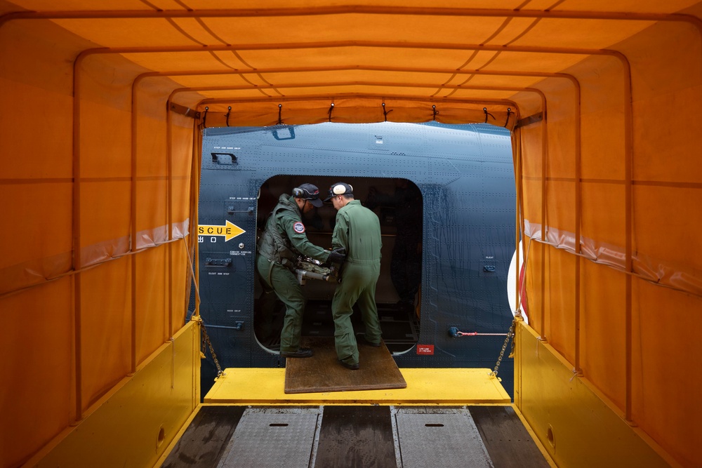U.S. Navy conducts bilateral casualty evacuation exercise in support of Valiant Shield