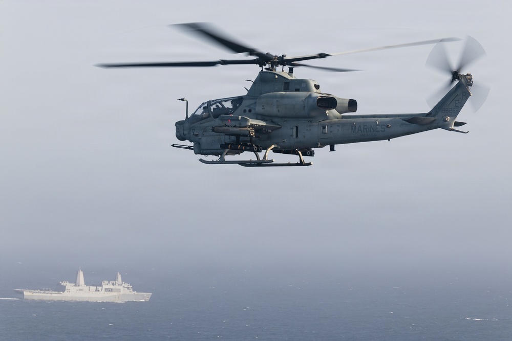 31st MEU | USS New Orleans flight operations