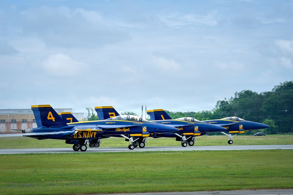 Blue Angels, Red Arrows and F-16 Viper Demo Team prepare for SAIL250 Maryland