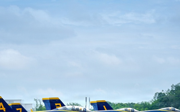 Blue Angels, Red Arrows and F-16 Viper Demo Team prepare for SAIL250 Maryland