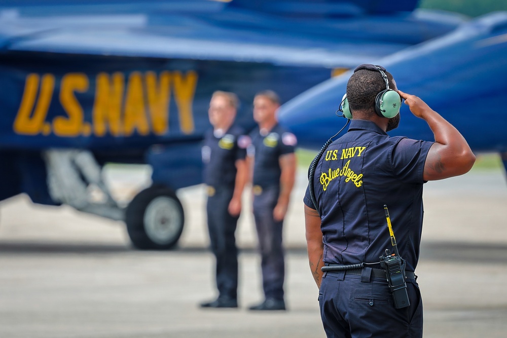 Blue Angels, Red Arrows and F-16 Viper Demo Team prepare for SAIL250 Maryland