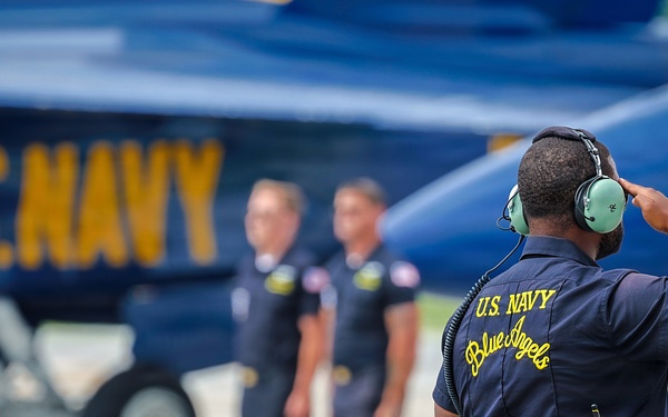 Blue Angels, Red Arrows and F-16 Viper Demo Team prepare for SAIL250 Maryland