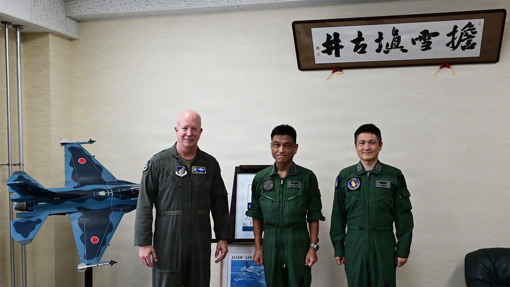 Valiant Shield 2026 - Lt General Carey visit to Matsushima Air Base