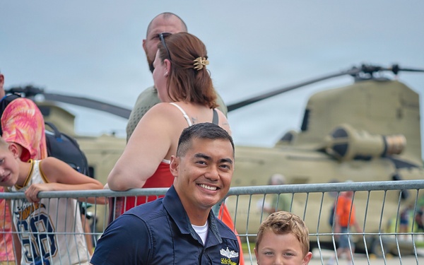 Blue Angels, Red Arrows and F-16 Viper Demo Team prepare for SAIL250 Maryland