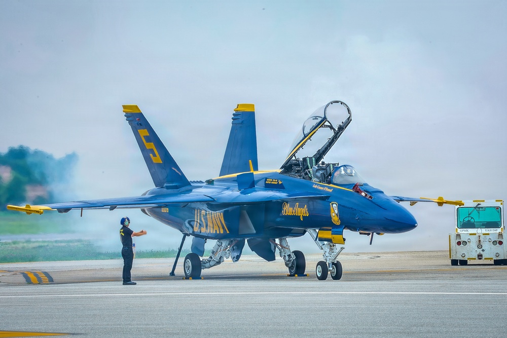 Blue Angels, Red Arrows and F-16 Viper Demo Team prepare for SAIL250 Maryland