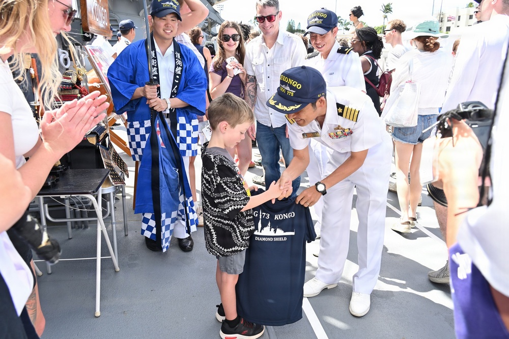 JS Kongo participate in open ship day