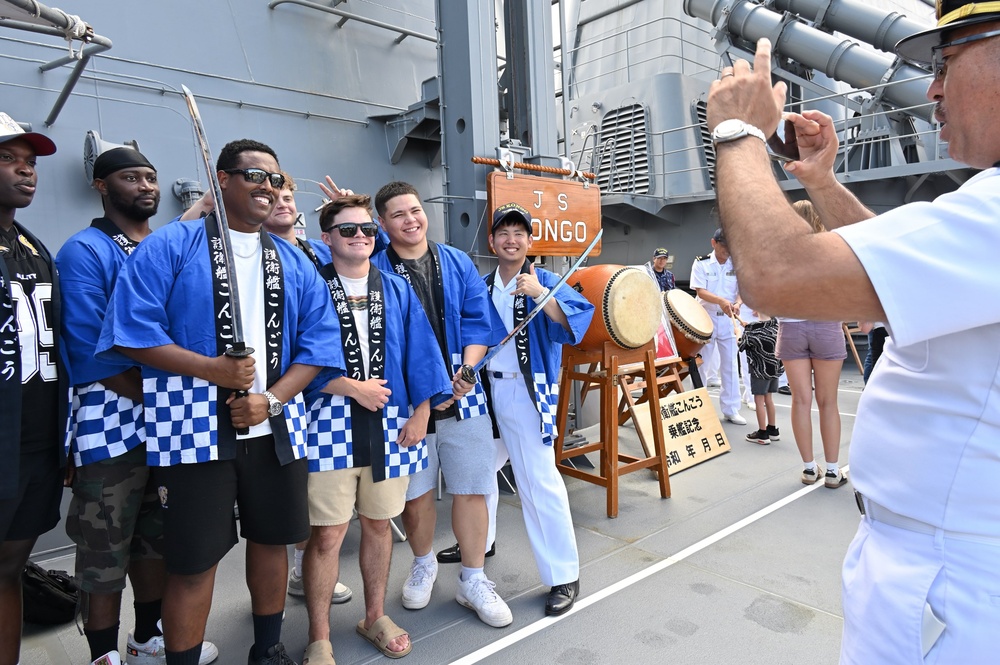JS Kongo participate in open ship day