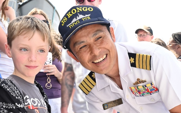 JS Kongo participate in open ship day