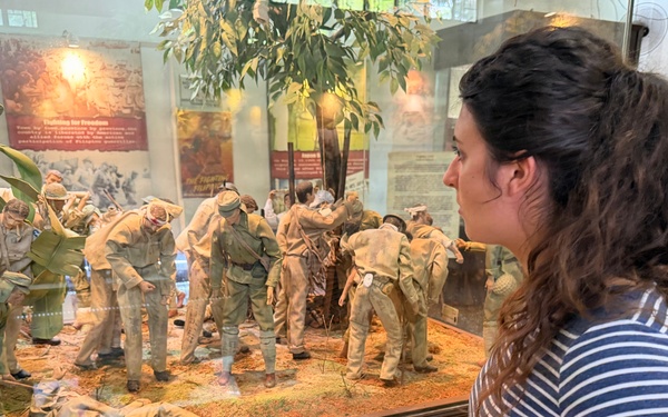 MRF-D Marines visit historical sites in Philippines