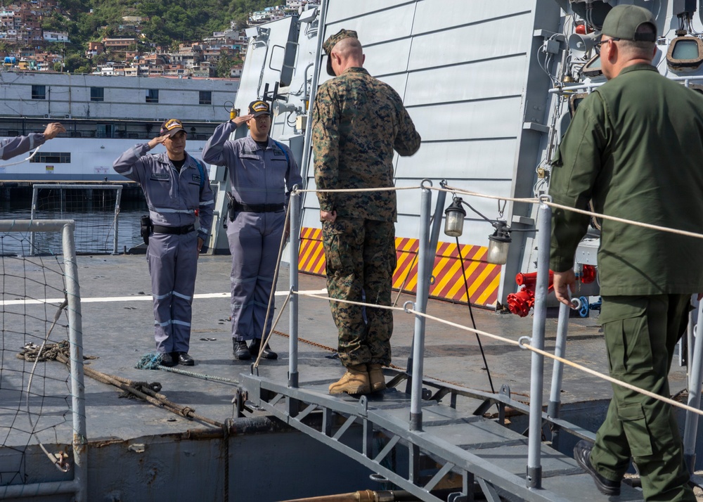 Maj. Gen. Jarrard visits La Guaira Port