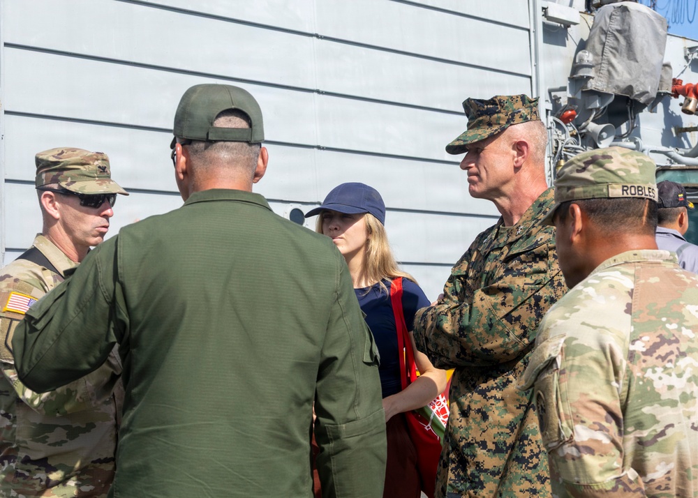 Maj. Gen. Jarrard visits La Guaira Port