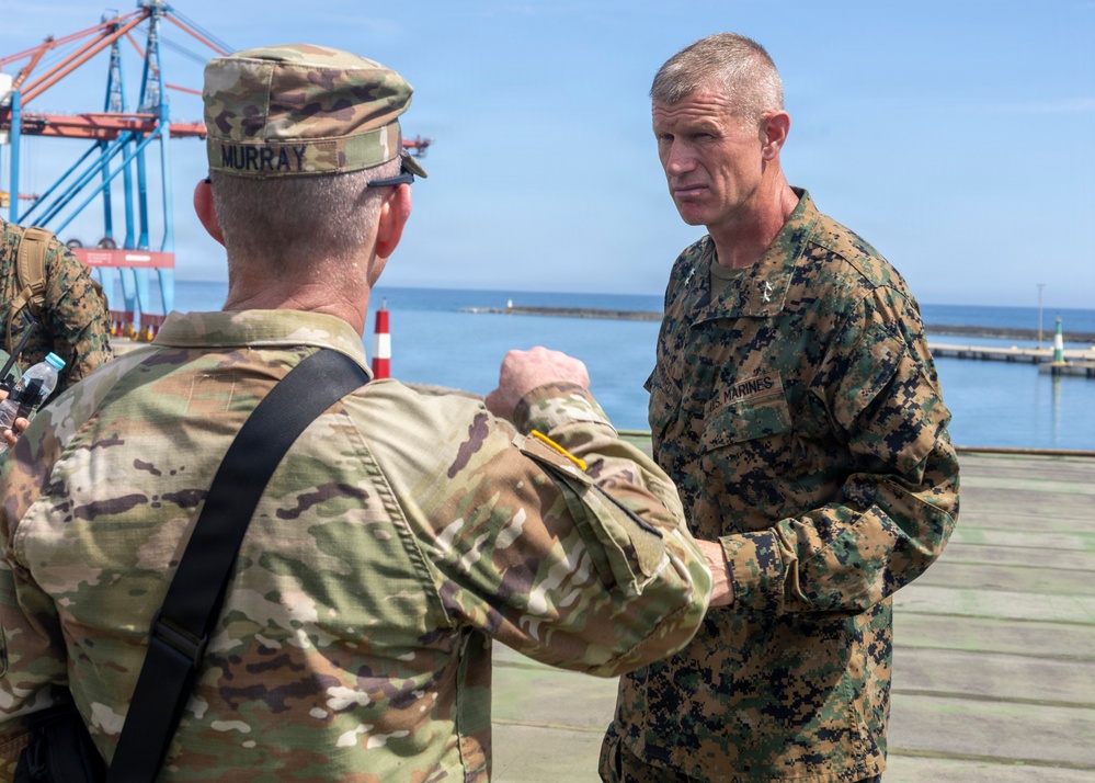 Maj. Gen. Jarrard visits La Guaira Port