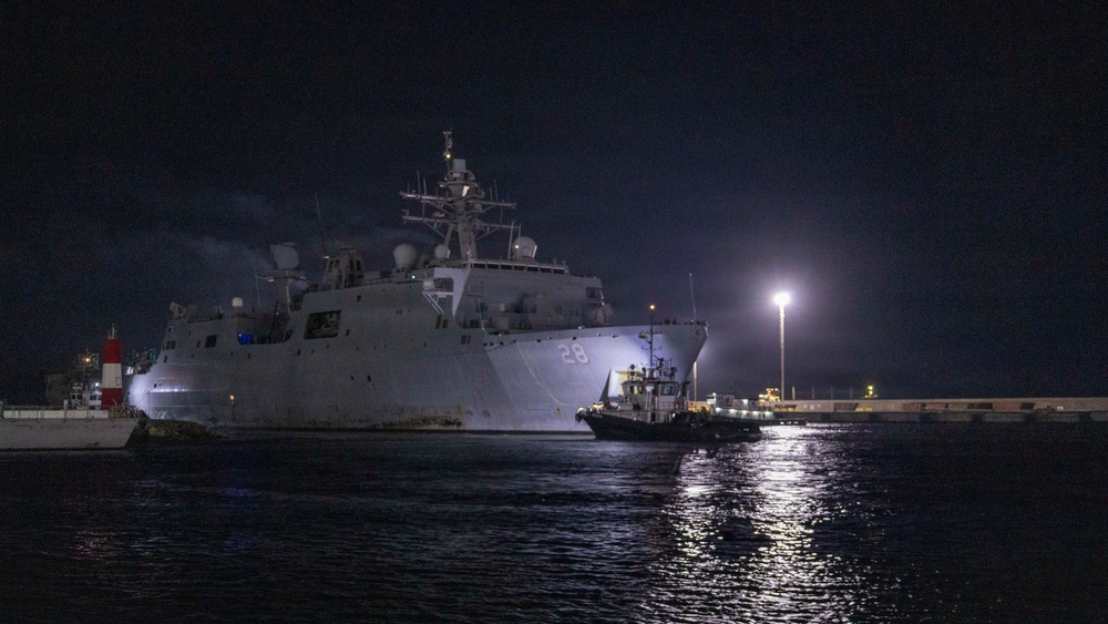 Maj. Gen. Jarrard visits La Guaira Port