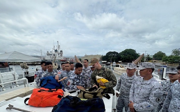 USCGC Emlen Tunnell and Charles Moulthrope Participate in Second MCA with AFP