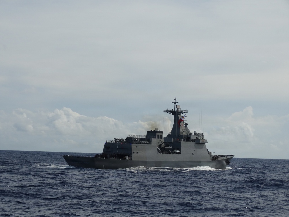 USCGC Emlen Tunnell and Charles Moulthrope Participate in Second MCA with AFP