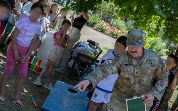 KFOR Soldiers engage with local students during Kamenicë/ Kosovska Kamenica community day