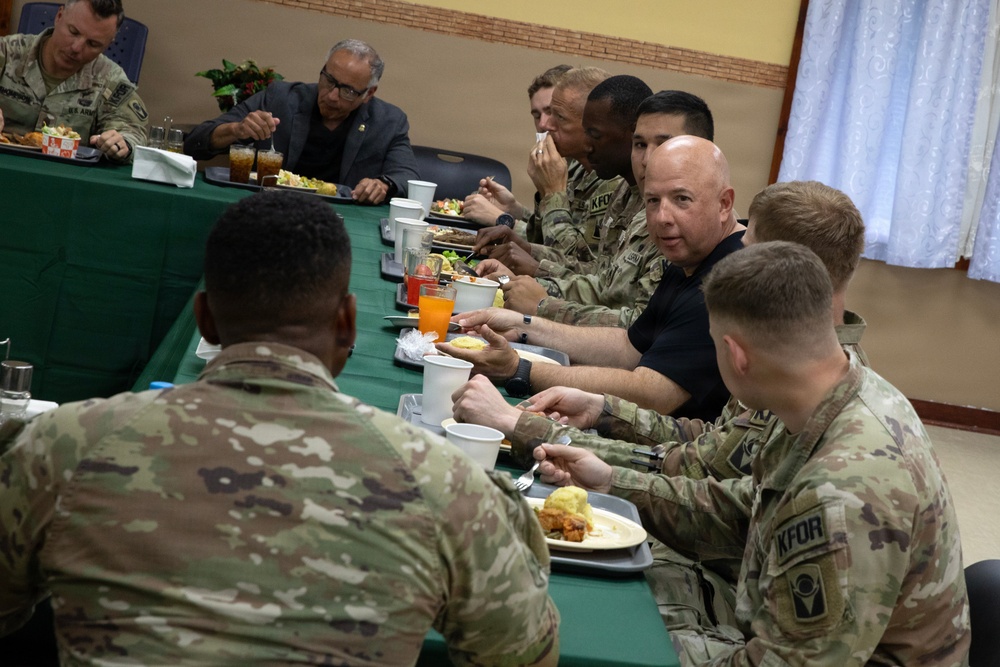 Senior advisor to SECWAR visits KFOR Regional Command East Soldiers