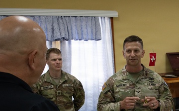 Senior advisor to SECWAR visits KFOR Regional Command East Soldiers