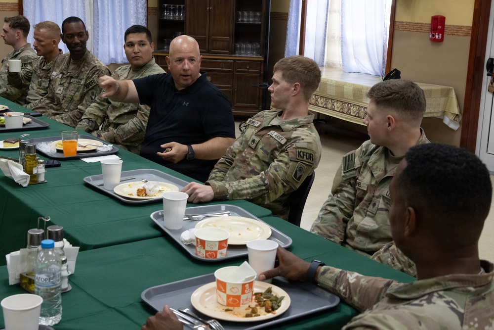 Senior advisor to SECWAR visits KFOR Regional Command East Soldiers