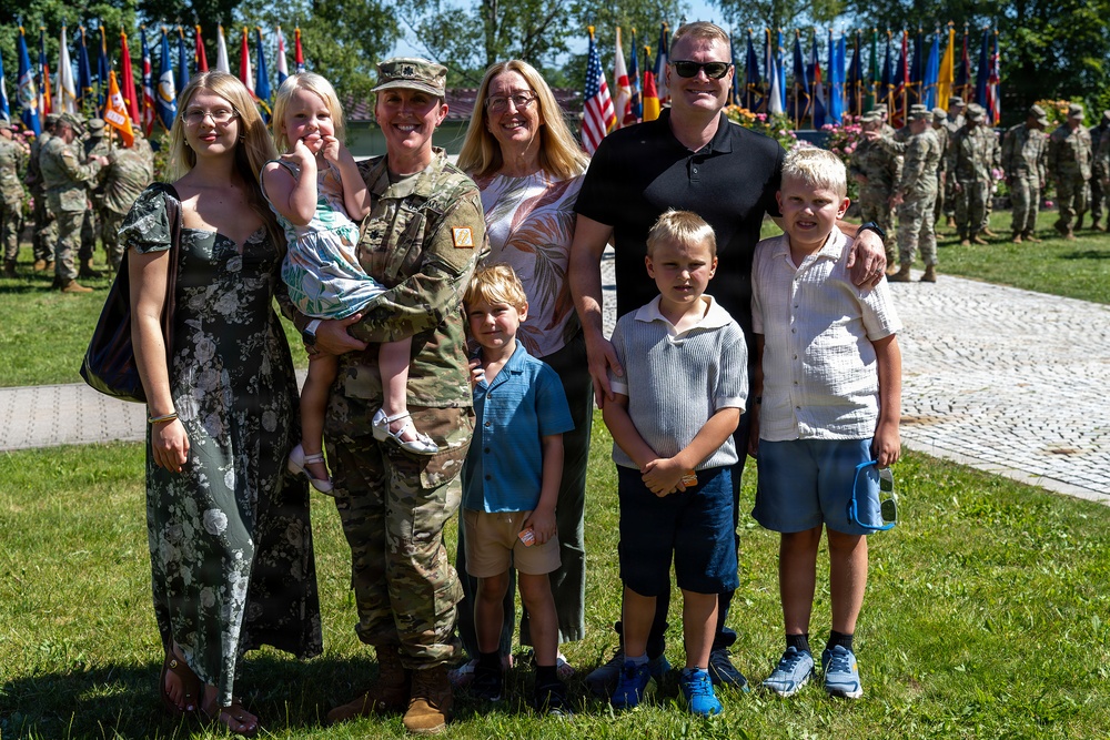 52d Strategic Signal Battalion Chang of Command Ceremony Family Portrait