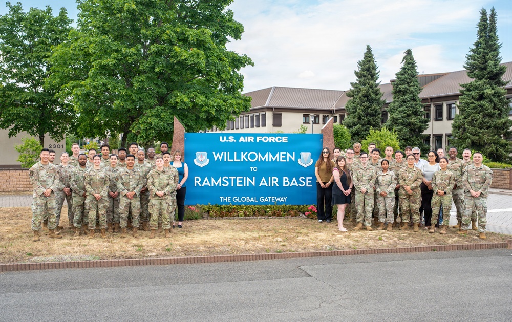 86 Comptroller Squadron group photo