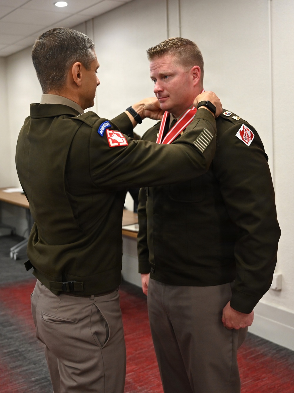 Maj. Brian Bergeman Receives Bronze de Fleury Medal