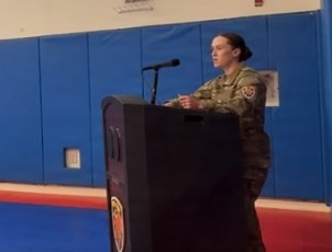 7th Signal Command (Theater) HHC holds change of command ceremony